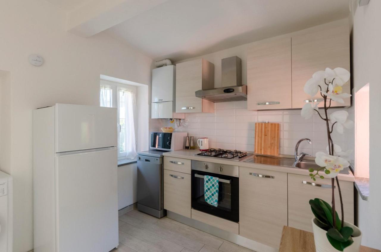Alla Casa Rosa, Peaceful Apartment Surrounded By Greenery With Free Parking, Wifi & Air Conditioning ラッパロ エクステリア 写真