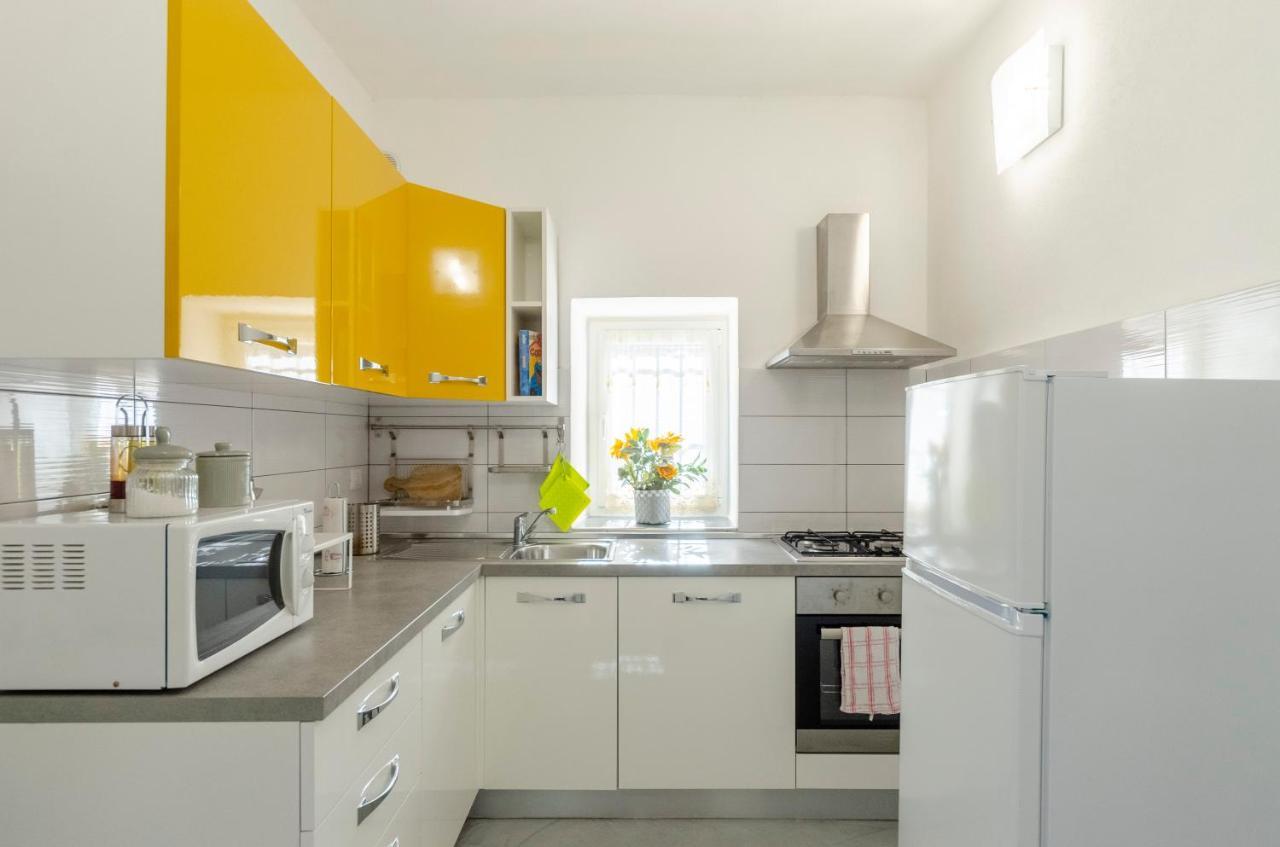 Alla Casa Rosa, Peaceful Apartment Surrounded By Greenery With Free Parking, Wifi & Air Conditioning ラッパロ エクステリア 写真