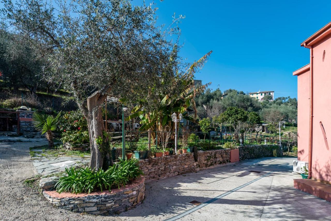 Alla Casa Rosa, Peaceful Apartment Surrounded By Greenery With Free Parking, Wifi & Air Conditioning ラッパロ エクステリア 写真