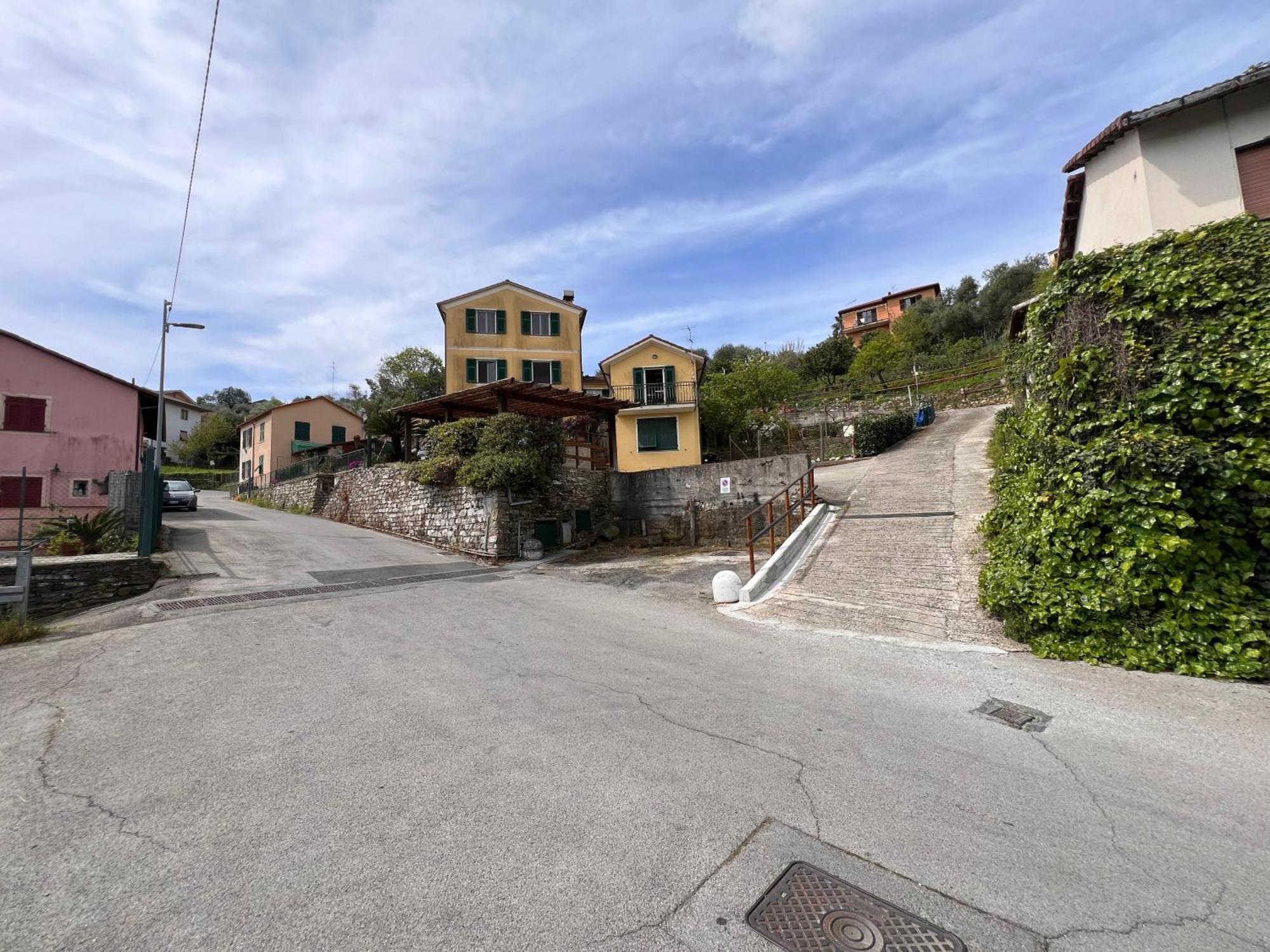 Alla Casa Rosa, Peaceful Apartment Surrounded By Greenery With Free Parking, Wifi & Air Conditioning ラッパロ エクステリア 写真
