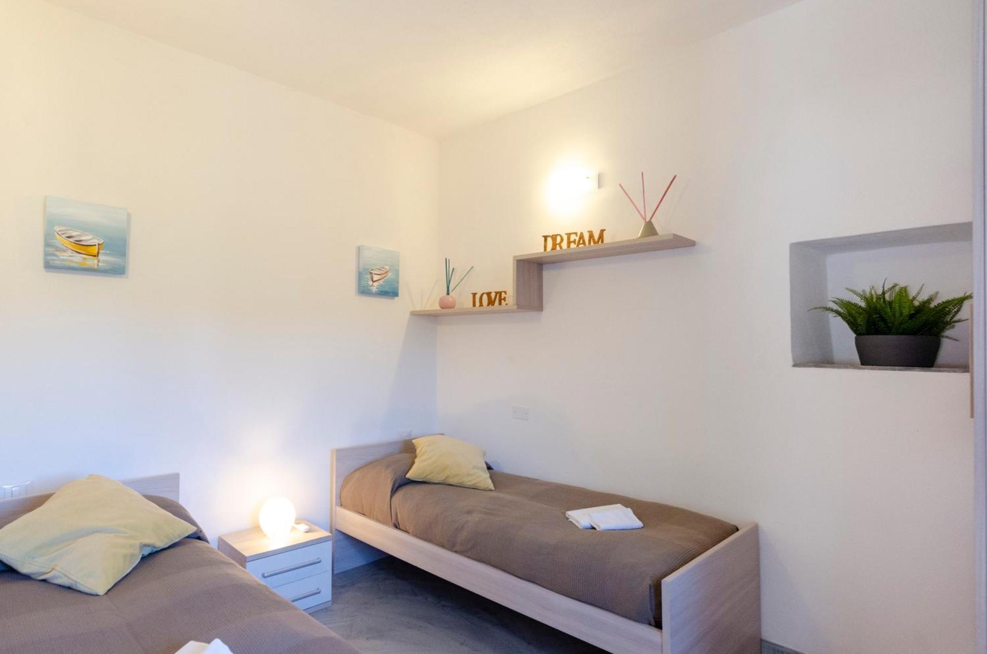 Alla Casa Rosa, Peaceful Apartment Surrounded By Greenery With Free Parking, Wifi & Air Conditioning ラッパロ エクステリア 写真