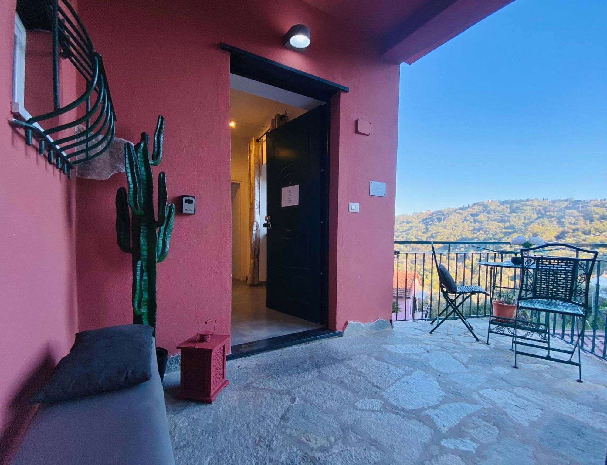Alla Casa Rosa, Peaceful Apartment Surrounded By Greenery With Free Parking, Wifi & Air Conditioning ラッパロ エクステリア 写真
